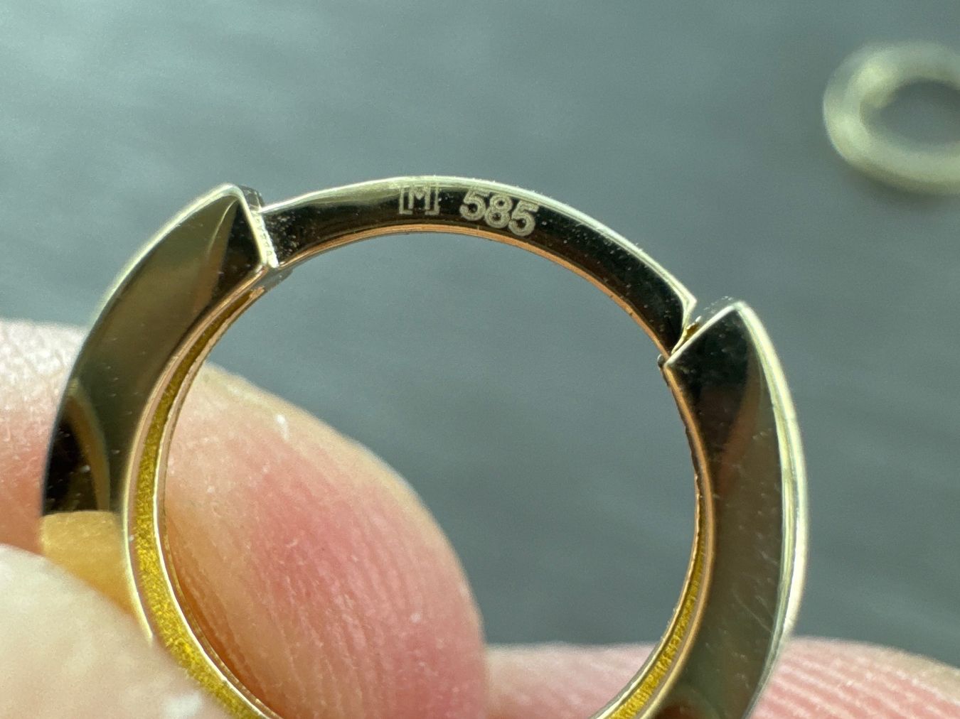 Ohrringe & -stecker: Creolen 585 Gold – Gebraucht aus Niederuzwil von leo_8857 1