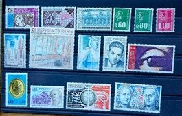 FRANCE timbres neufs ** ~1975
