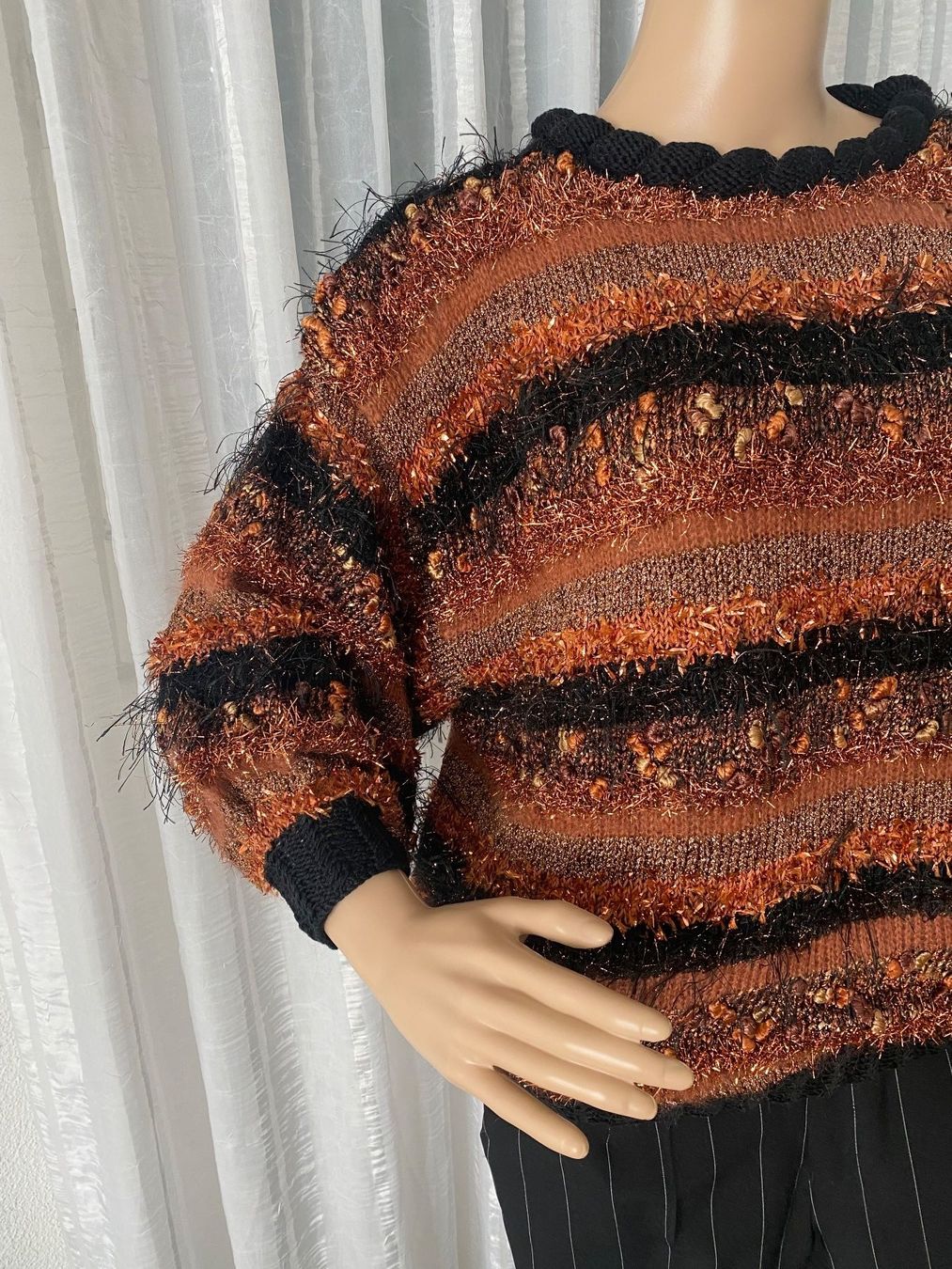 Maglioni & Felpe: Perfekter Auftritt - UNIKAT - HAND MADE Strickpulli, M/L – Usato da Winkel venduto da ferrari2022 6
