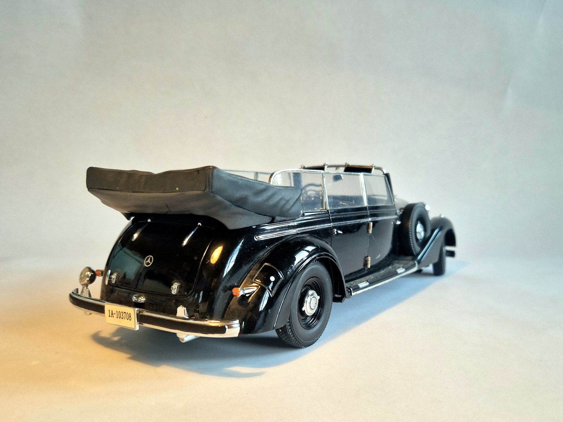 Mercedes-Benz Modellini d'auto: Modellauto Mercedes Benz 770K Cabrio Pullmann – Usato da Wetzikon venduto da SIRIOLIT 2