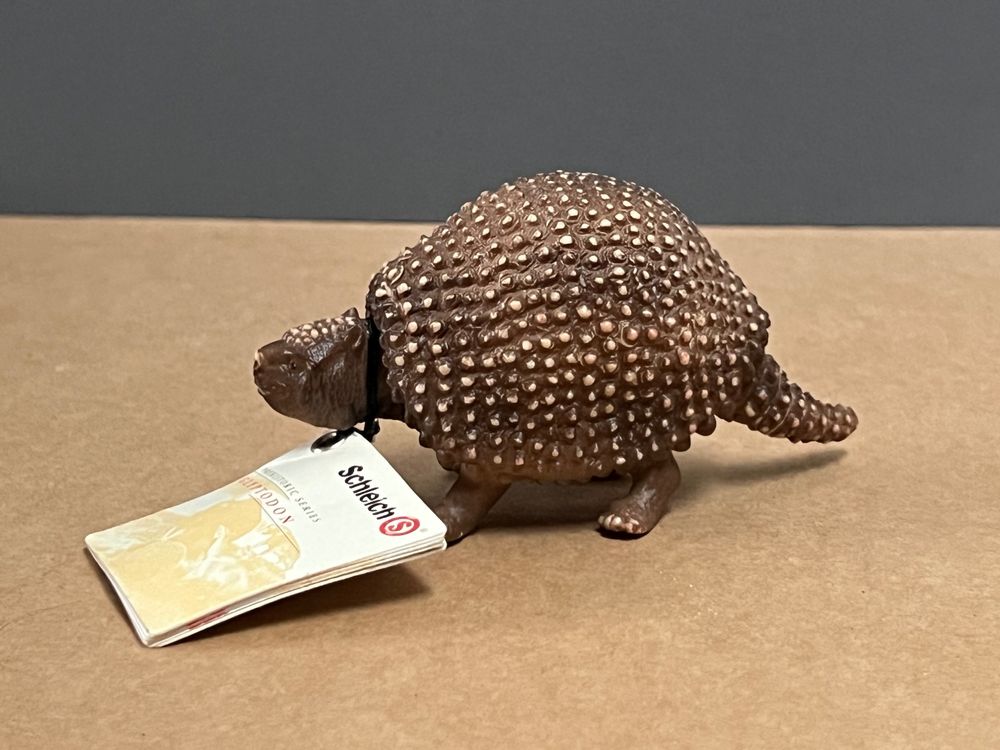 Schleich glyptodon deals