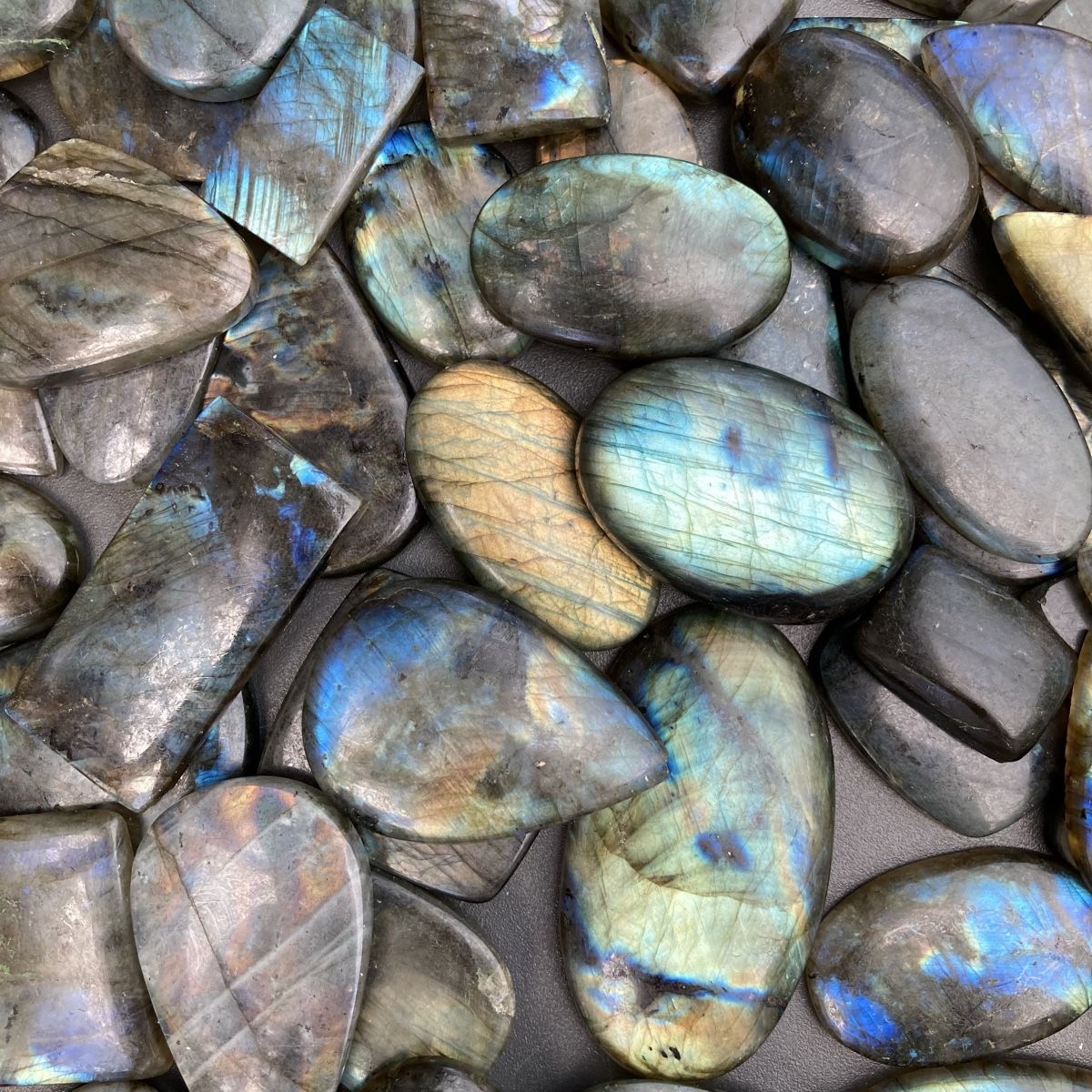 Edelsteine: Exklusiv: 2KG Labradorit Cabochon Lot – Neu (gemäss Beschreibung) aus Biel von djvalbnc 7