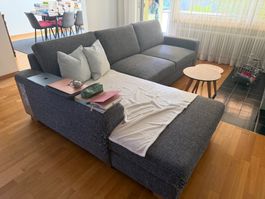 Gemütliches Sofa mit Gebrauchsspuren für Studenten WG 🛋️