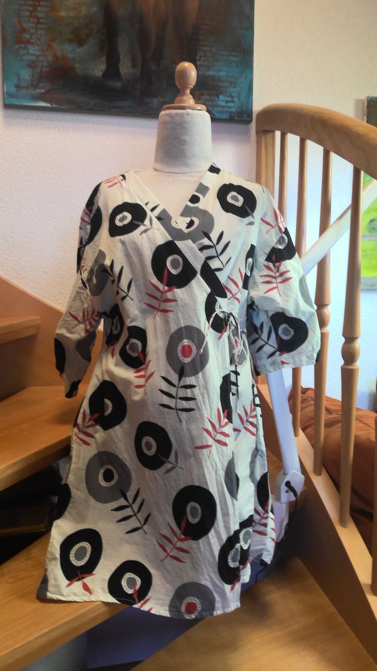 Arte internazionale: Kimono Grösse M Gudrun Sjöden – Usato da Uster venduto da Esther_Hagmann