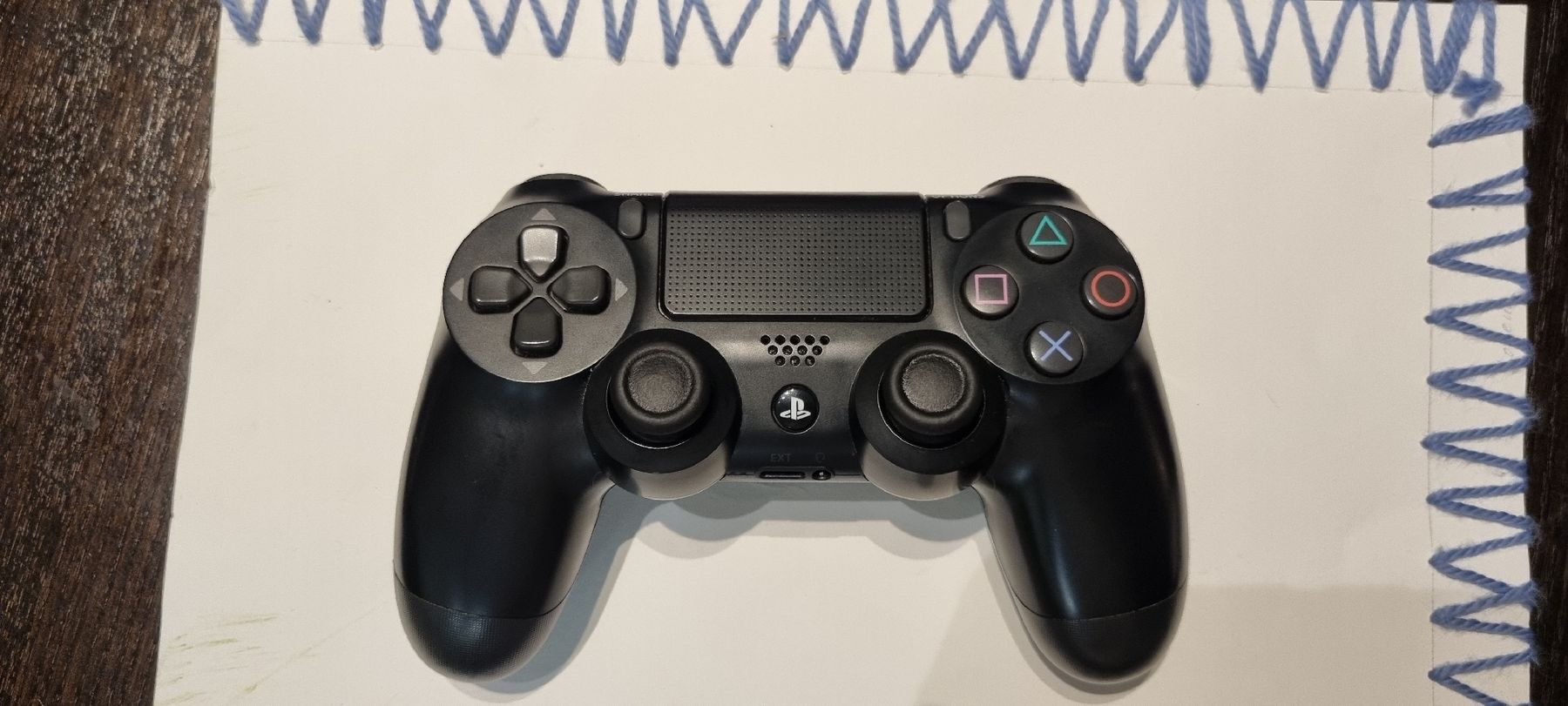 Controller: PlayStation 4 Dualshock Wireless Controller - Black! – Usato da Allschwil venduto da NDSS9483