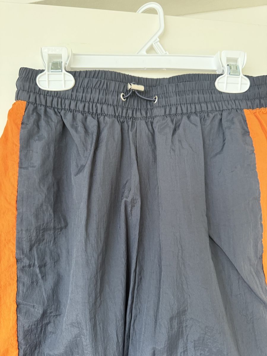 H&M Lots de vêtements: Ensemble de sport – D'occasion à Monthey par sen_6ckr 4
