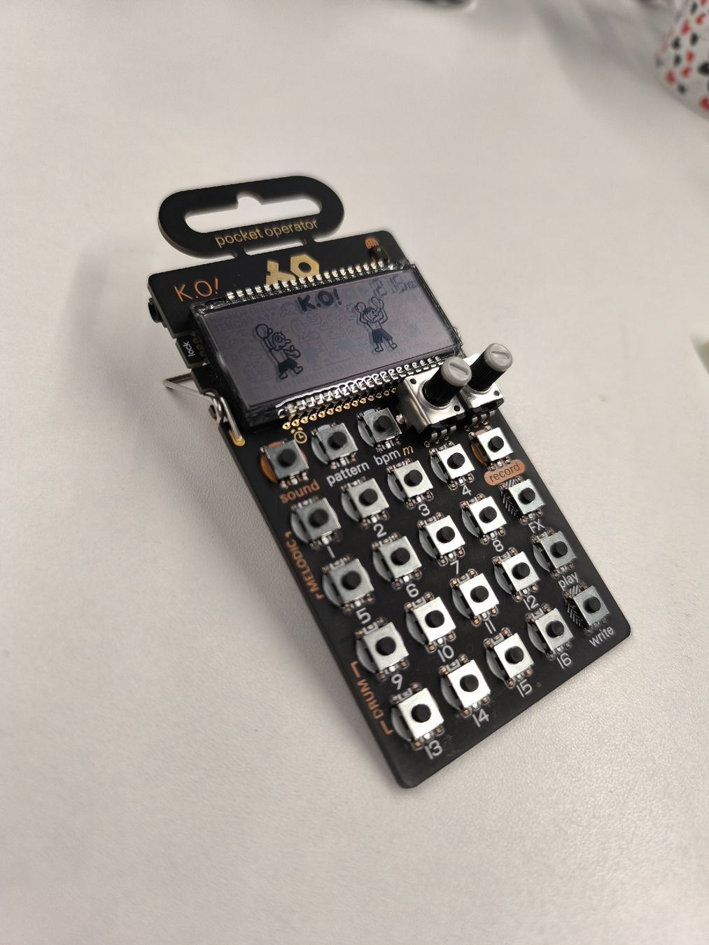 Teenage Engineering Strumenti musicali: PO 33 K.O! – Nuovo (secondo la descrizione) da Fribourg venduto da Biler4