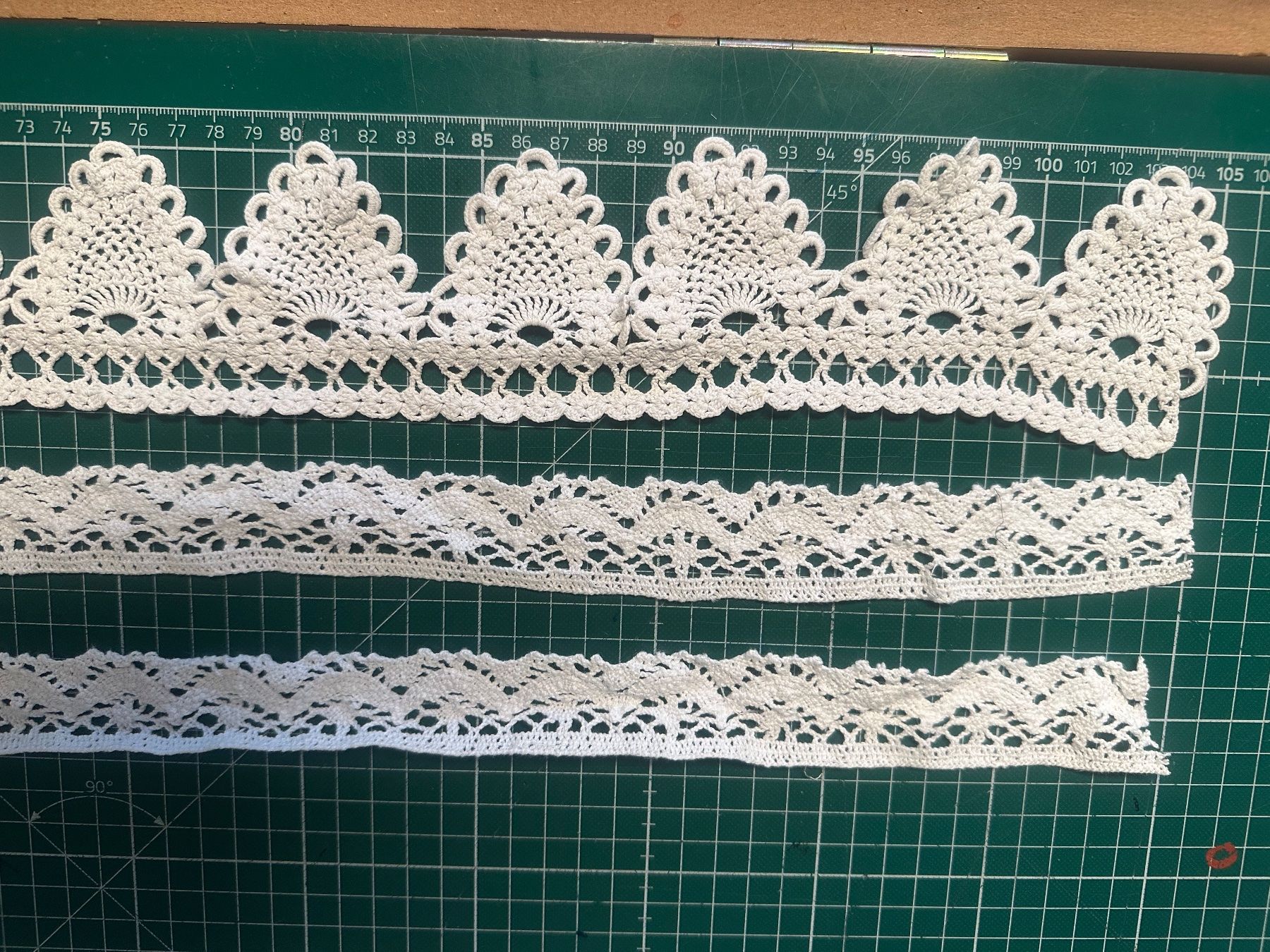 Nastri decorativi: Spitzenband – Nuovo (secondo la descrizione) da Bottighofen venduto da M.O.L