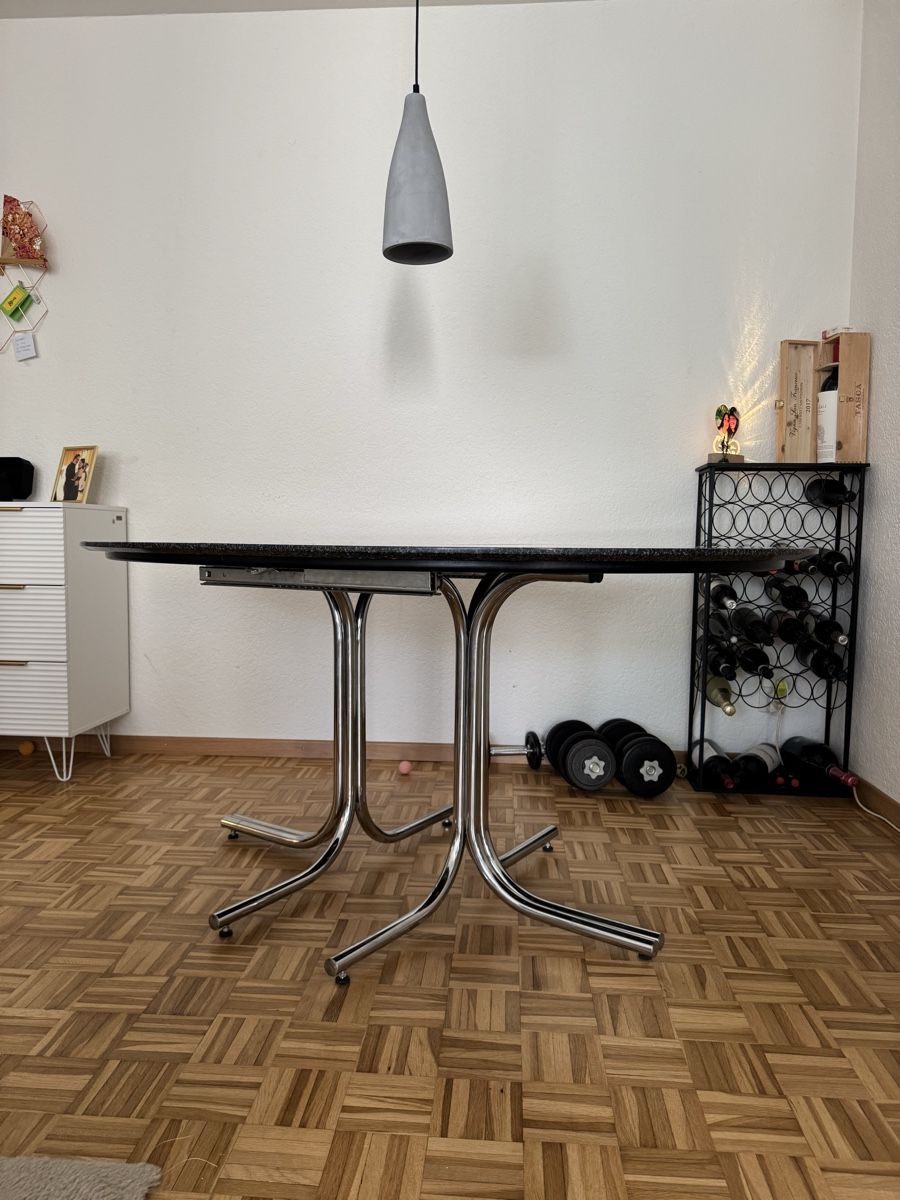 Tables: Designer Granit Steintisch Esstisch – D'occasion à Rümlang par Gruseh.ch 1