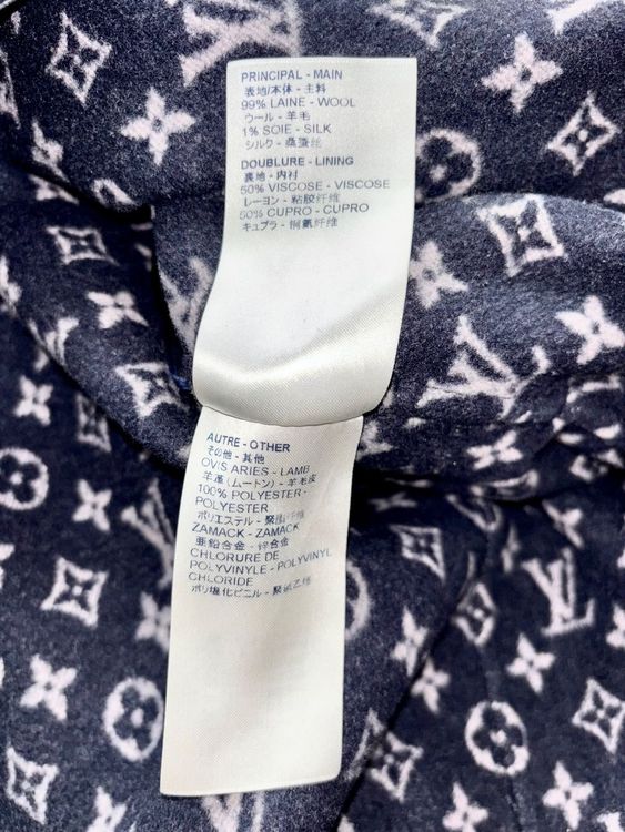 Louis Vuitton Wickelmantel mit Kapuze blau (Gebraucht) in Luzern