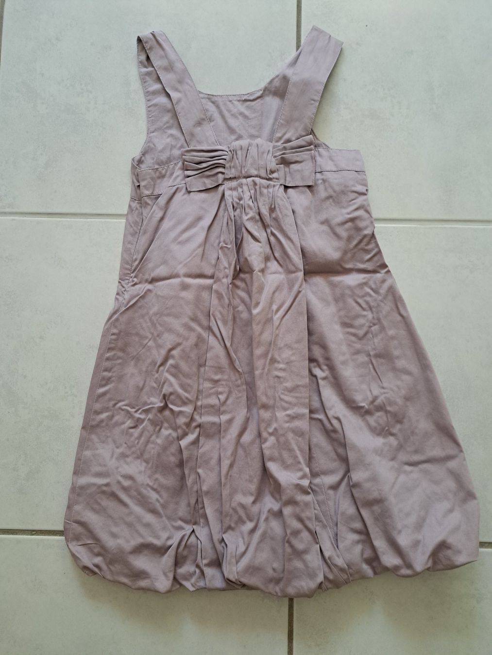 Lotti & Set di vestiti: Mädchenkleider-Set, Gr. 134/140 – Usato da Oberentfelden venduto da Pjc 5