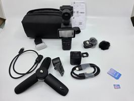 DJI Osmo Pocket 4 Creator Combo