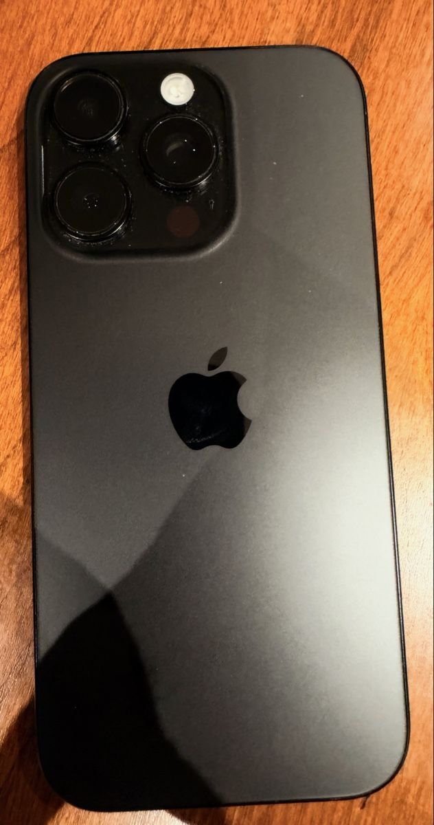 Apple Telefoni cellulari / Smartphones: Iphone 16 Pro 128 GB – Usato da st.gallen venduto da Musikcarlo 1
