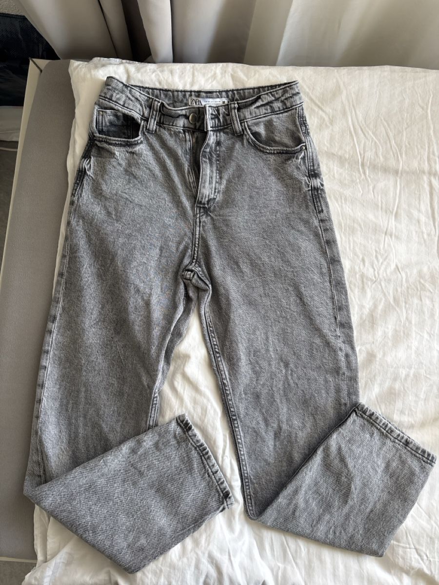 Zara Jeans: MOM Jeans Zara – Usato da Pfäffikon ZH venduto da Coffee44