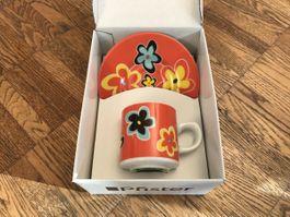 Pfister Tasse mit Unterteller, neuwertig, tolles Design!