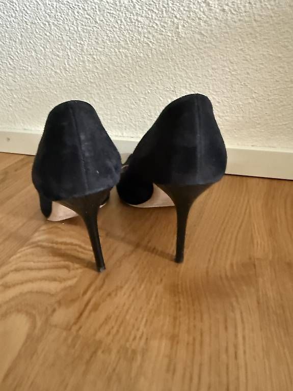 Damenschuhe: Jimmy Choo Heels 36 – Gebraucht aus Wallisellen von MaraG91 2