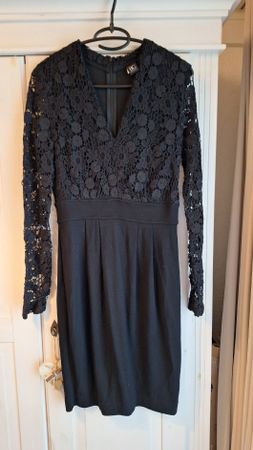 Kleid schwarz Spitze Grösse S Best Connections guter Zustand