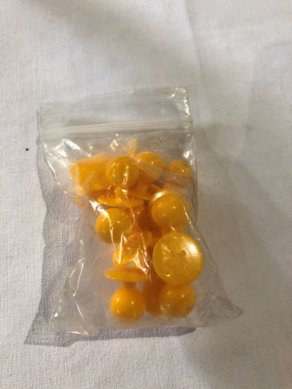 Elettrodomestici da cucina: 14er Satz Steckknöpfe Gelb – Nuovo e nell'imballaggio originale da Gossau SG venduto da Sombat 2