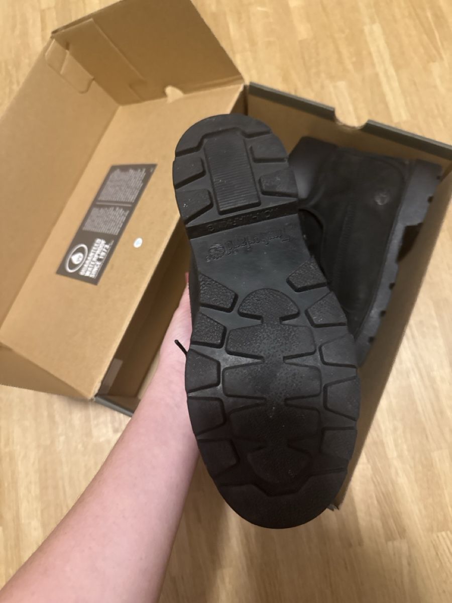 Timberland Scarpe da uomo: Timberland noire  – Usato da Les Acacias venduto da A.cicc 2