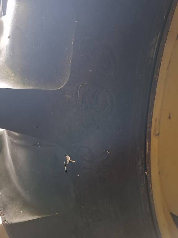 Pneumatici & Ruote complete: Doppelräder zu 30" Felgen – Usato da Buochs venduto da von_mzm8 4