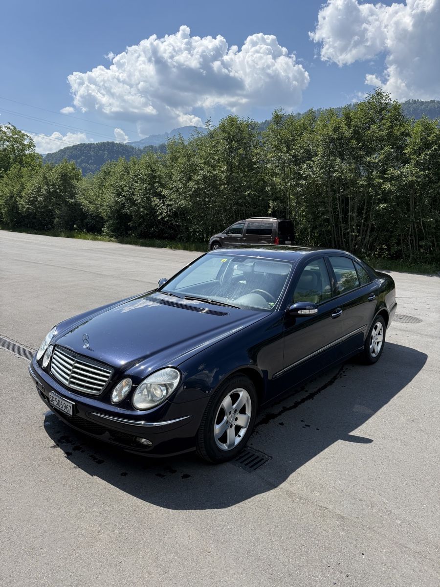 Mercedes-Benz Automobili: Mercedes Benz E320CDI 4-Matic – Usato da Flums venduto da m-m.a22