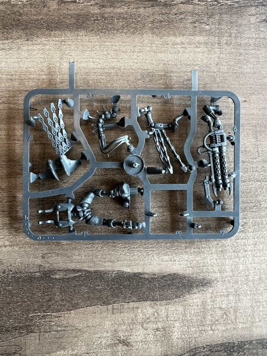 Giochi: Warhammer 40k/Horus Heresy Gussrahmen/Bits Set 3 – Usato da Läufelfingen venduto da stephiesheena 5