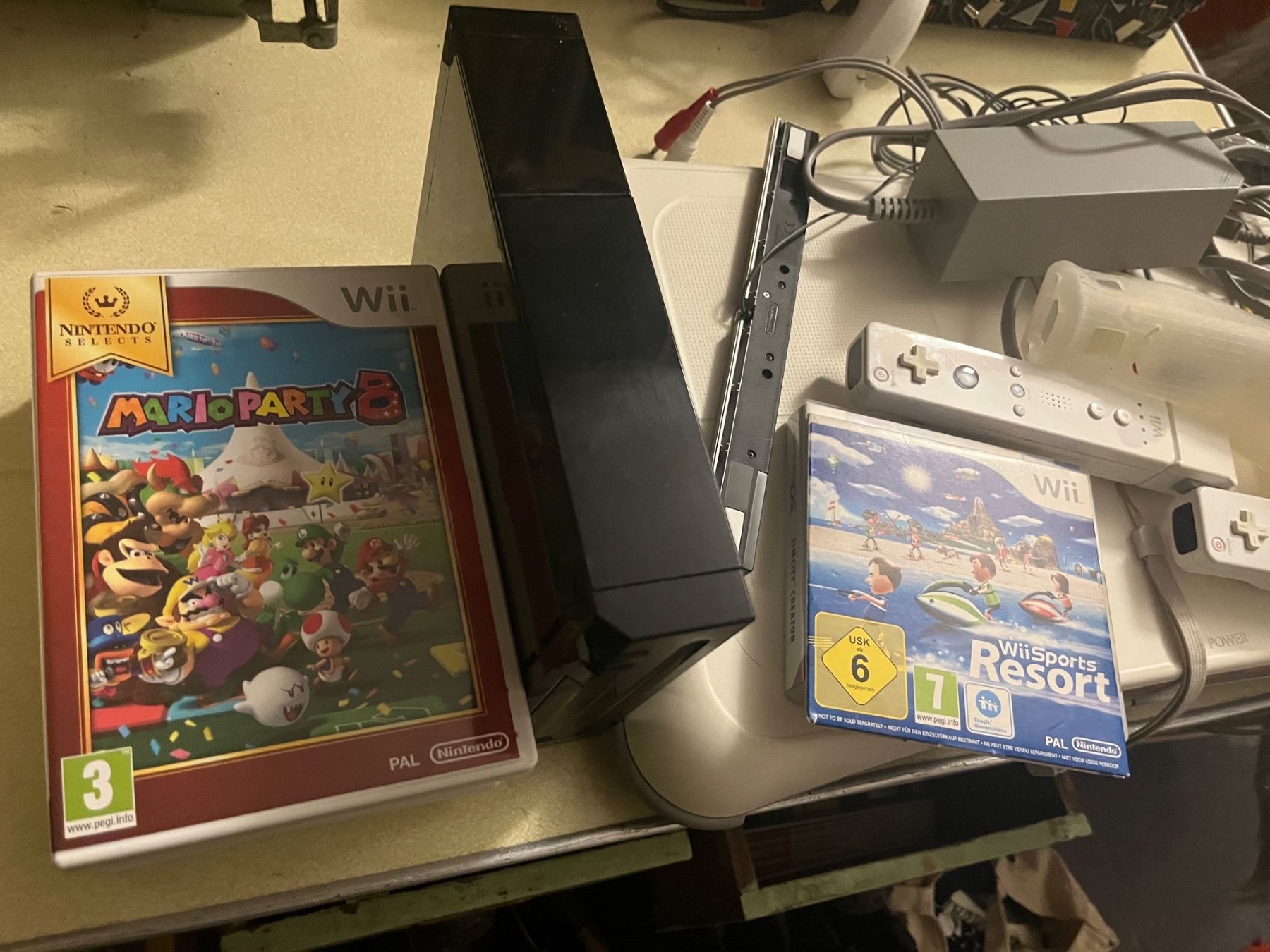 Nintendo Console: Wii mit zubehör – Usato da Emmenmatt venduto da flyrecords 1