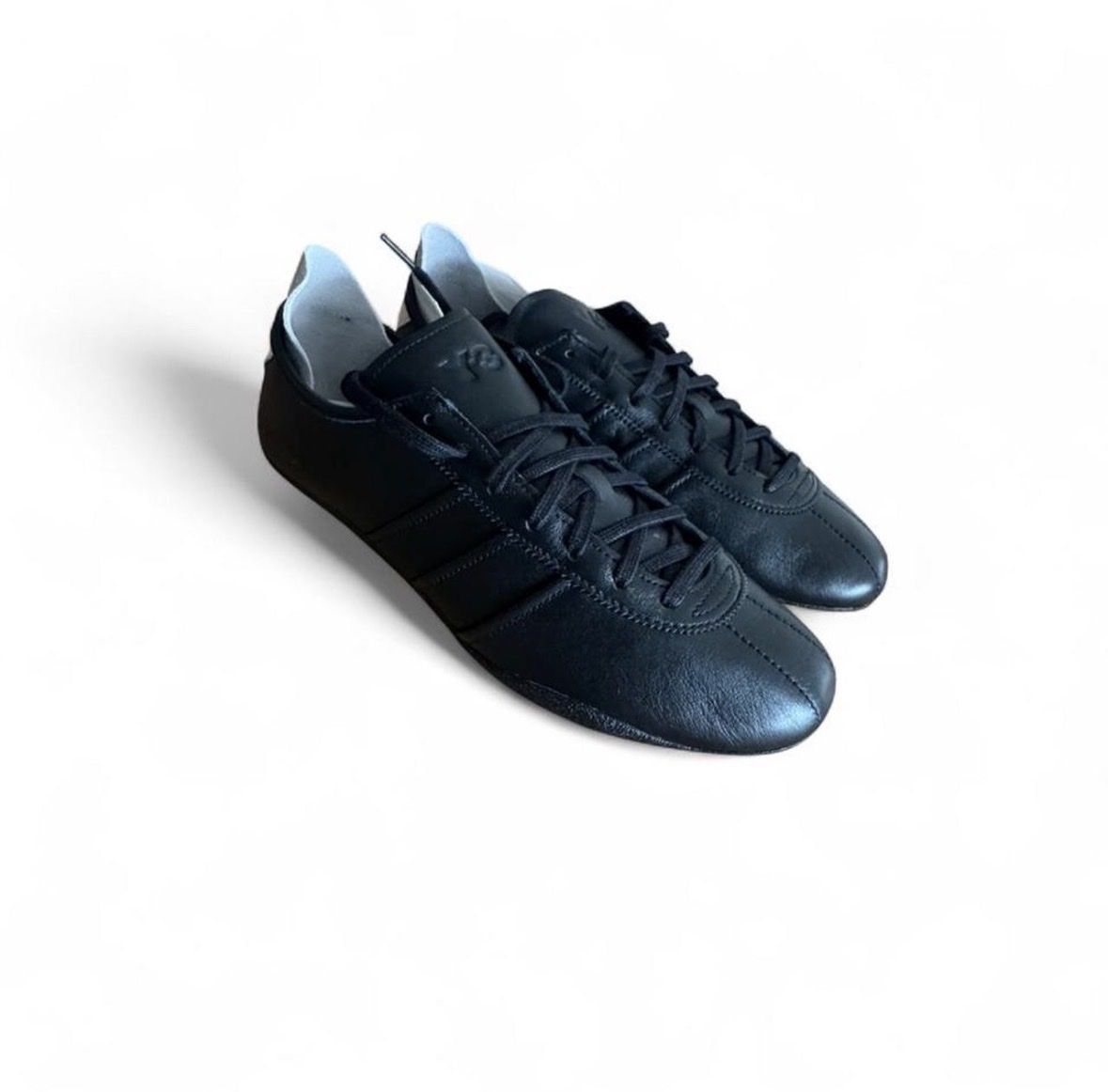 Y-3 Herrenschuhe: Adidas Y-3 Tokio  – Neu und originalverpackt aus Meinisberg von Knightdeals