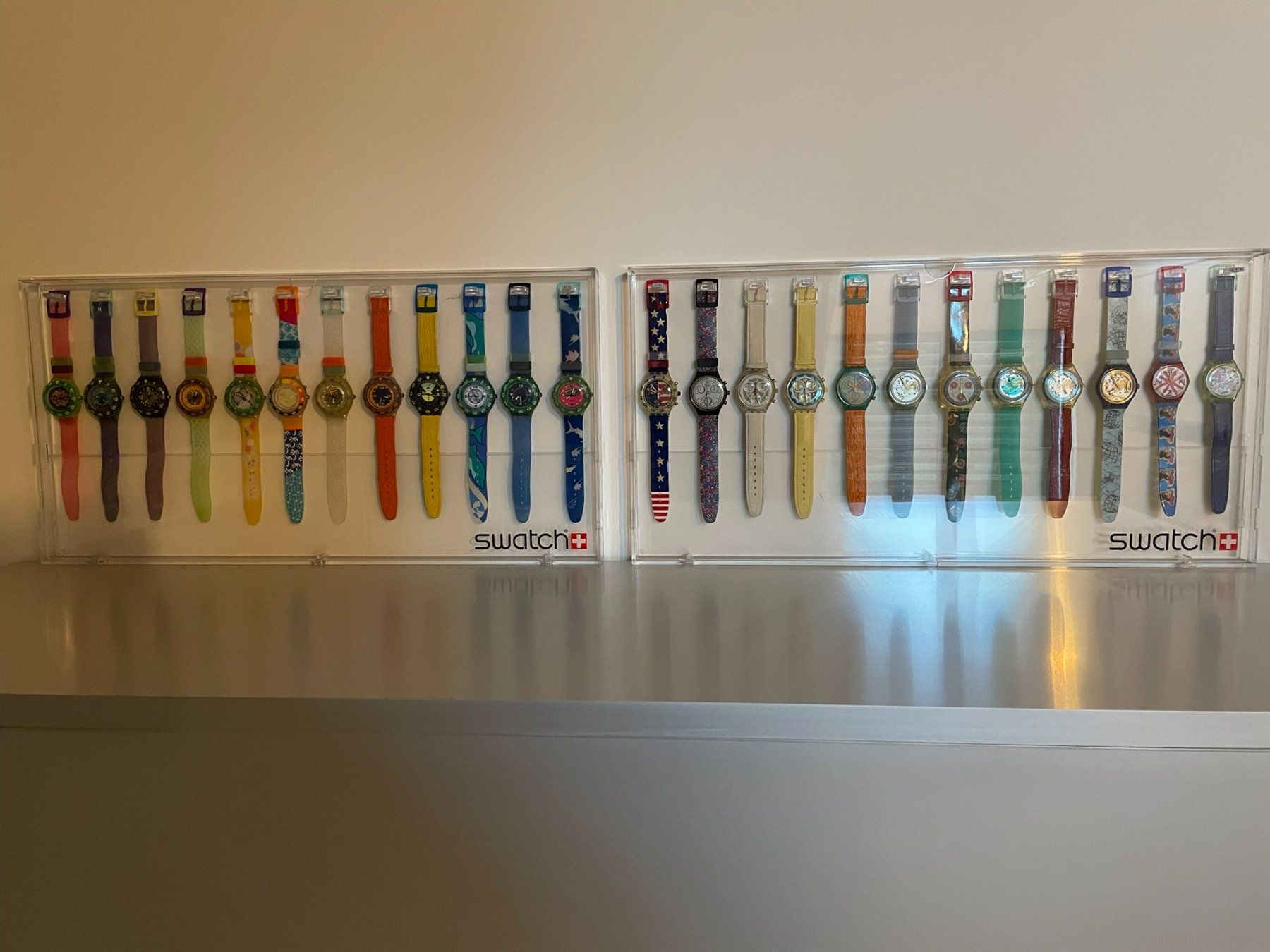 Swatch Orologi: Swatch Sammlung in Swatch Rahmen, neuwertig – Usato da Egg b. Zürich venduto da eve_h8pg 3