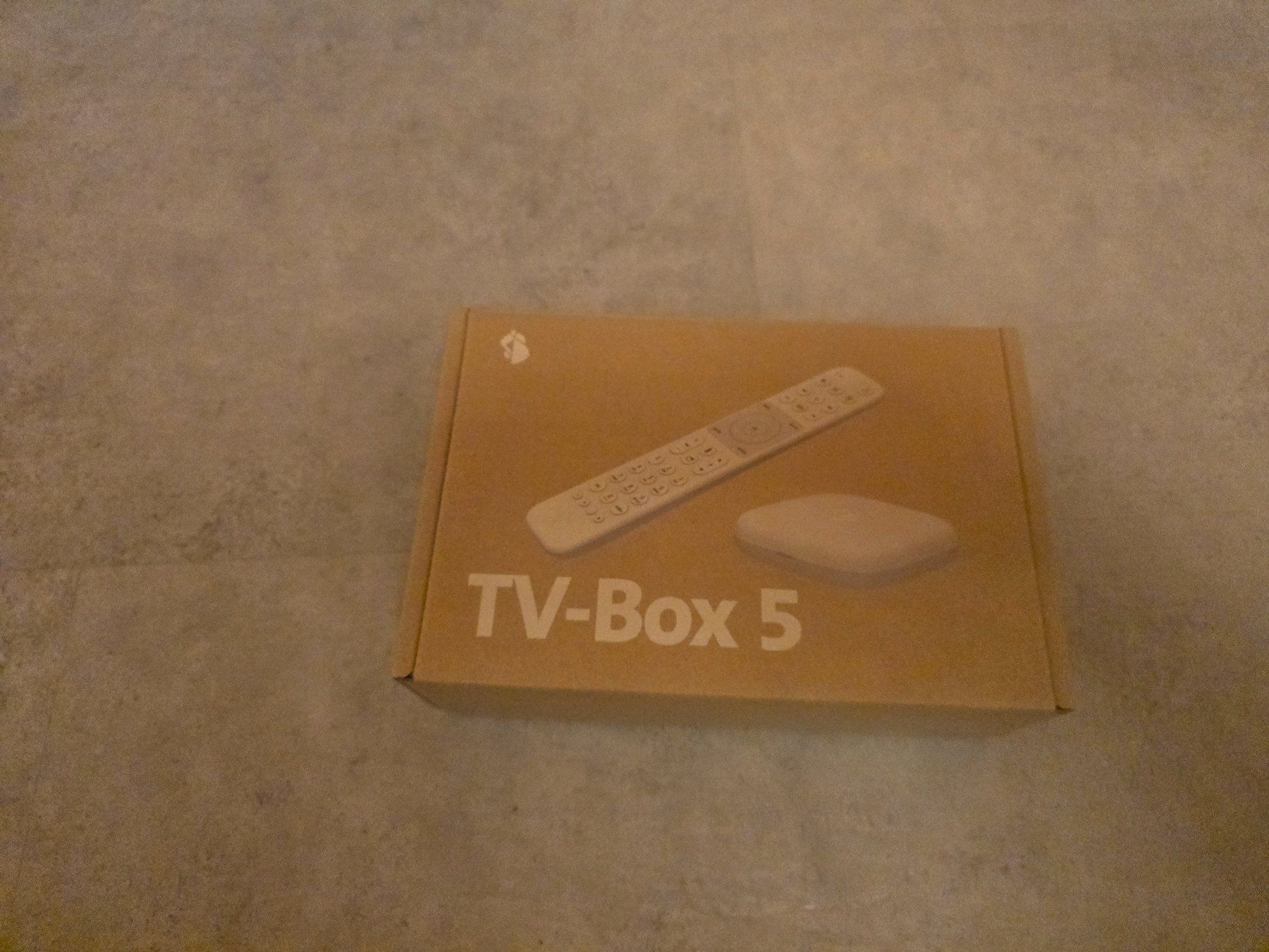 Ricevitori: Swisscom TV Box 5 – Nuovo e nell'imballaggio originale da Savièse venduto da Laguinee 5
