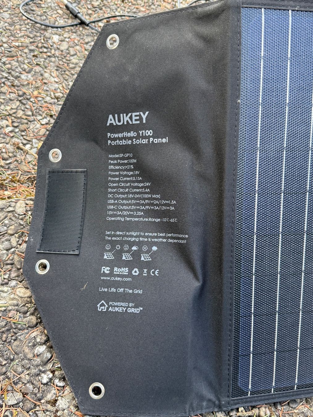 Panneaux solaires: Faltbares Solarpanel (Aukey PowerHelio Y100) – Neuf (Voir description) à Riehen par mau_5mq9 1