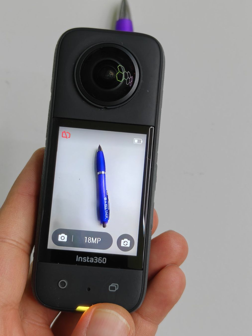 Insta360 Action Cam: Insta360 X3  Ab 60.Fr – Difettoso da Solothurn venduto da Electronic.3