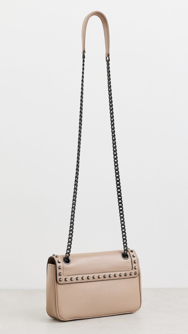 Prada Sacs femmes: Prada Chain Flap Bag Studded Calf Small Perfect Condition – D'occasion à Zürich par xs_s_artikel 1