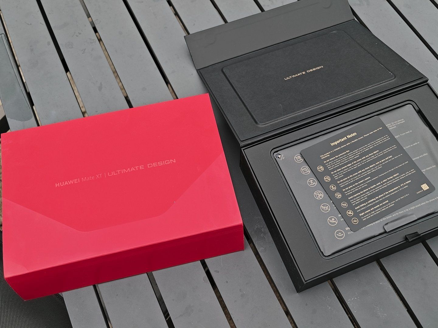 Huawei Telefoni cellulari / Smartphones: Huawei Mate XT Ultimate Trifold Smartphone 1TB – Usato da Mönchaltorf venduto da Cyman7 8