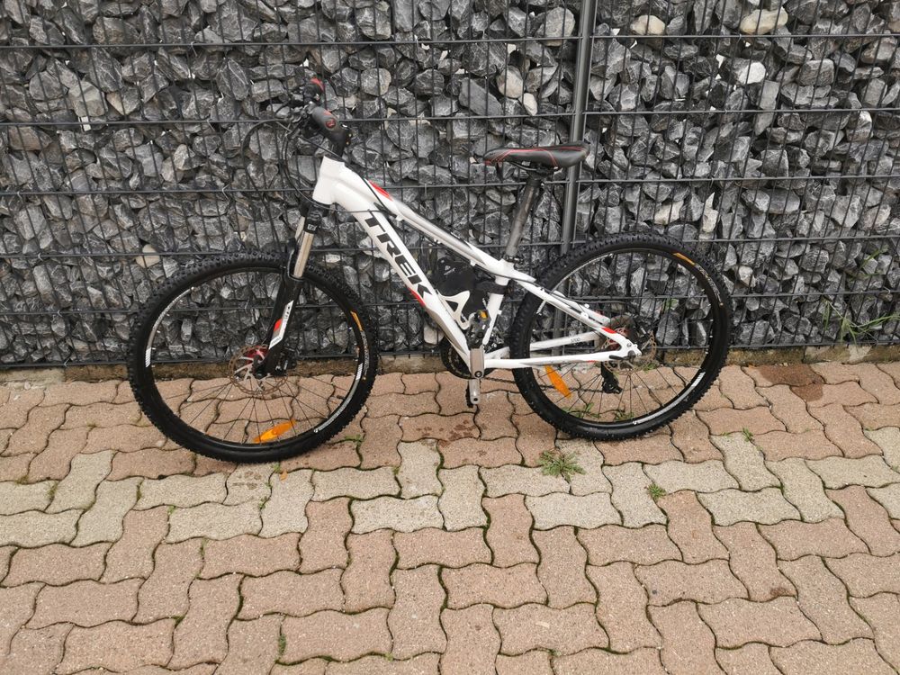 Velo trek online 3700