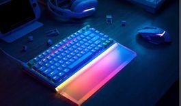 Clavier Logitech G512 X98 noir et violet etat neuf