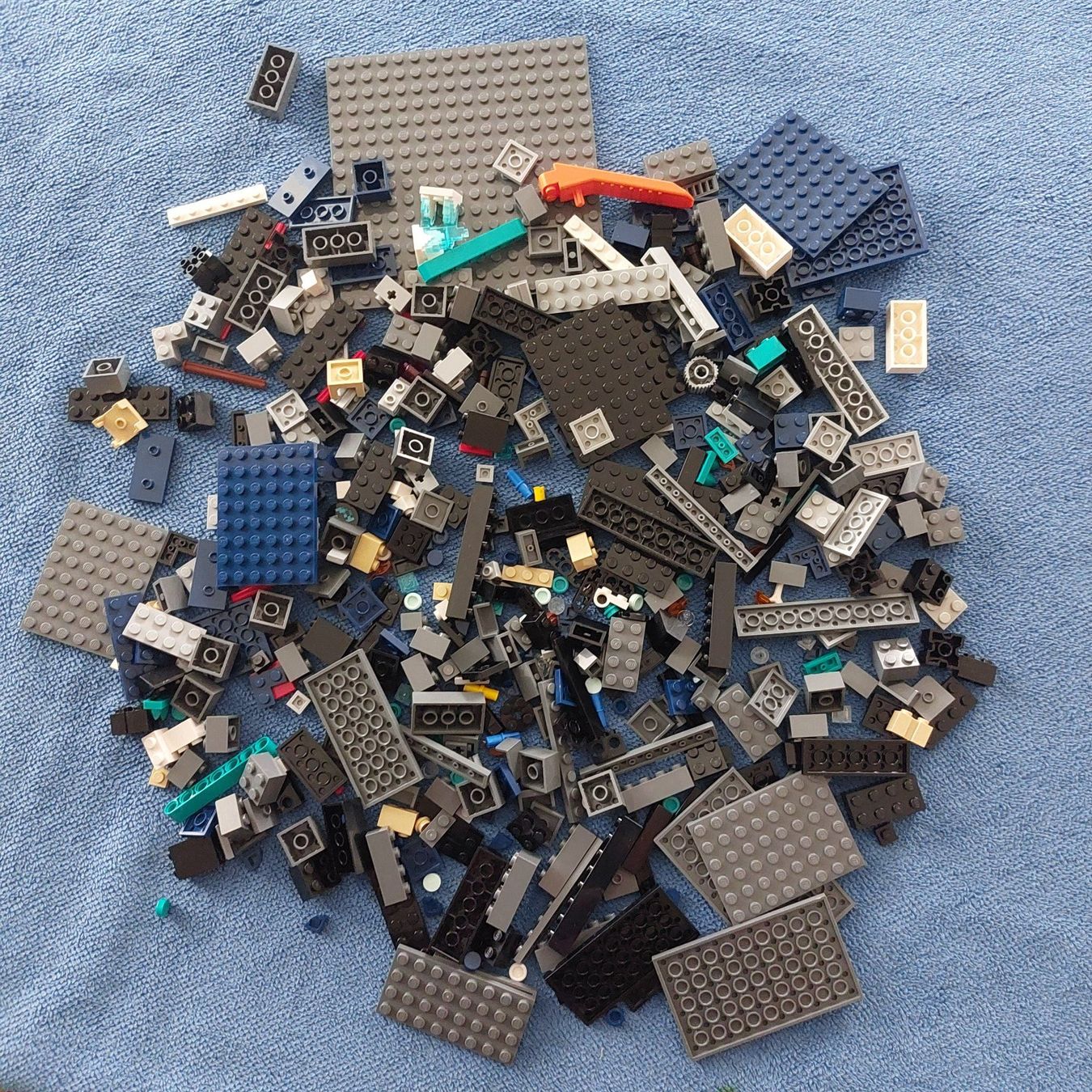 Lego Baukästen: LEGO 21246 – Gebraucht aus Uetikon am See von Peter_von_Lanthen 1