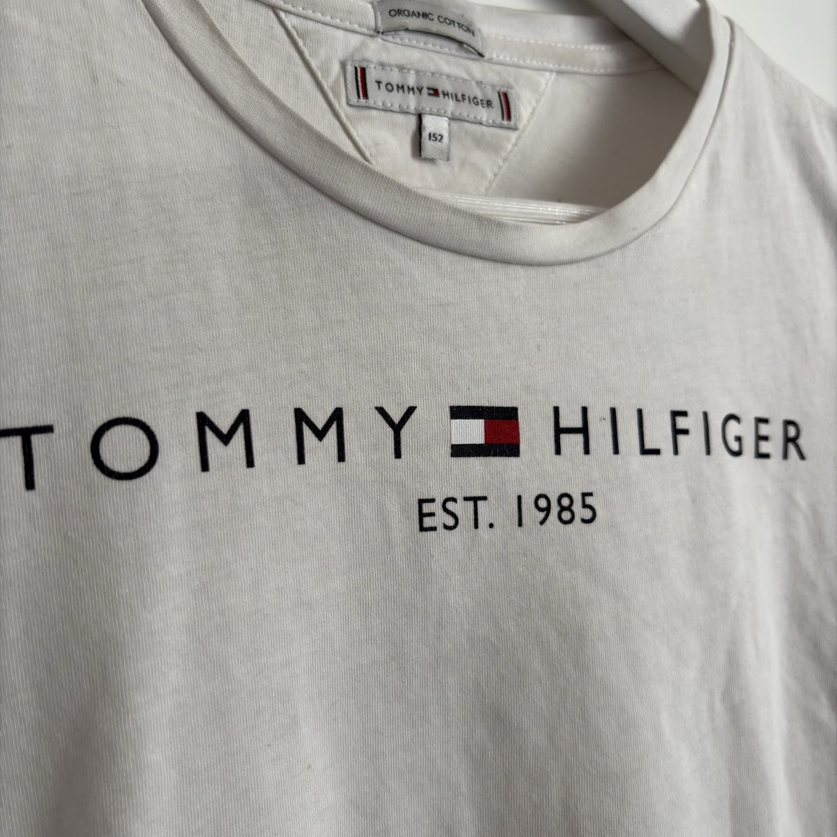 Tommy Hilfiger Camicette, T-shirt & Top: T-shirt manches longues blanc – Usato da Moudon venduto da TigerrrEye 1