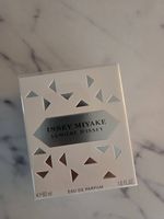 Parfüm Issey Miyake lumiere d'issey