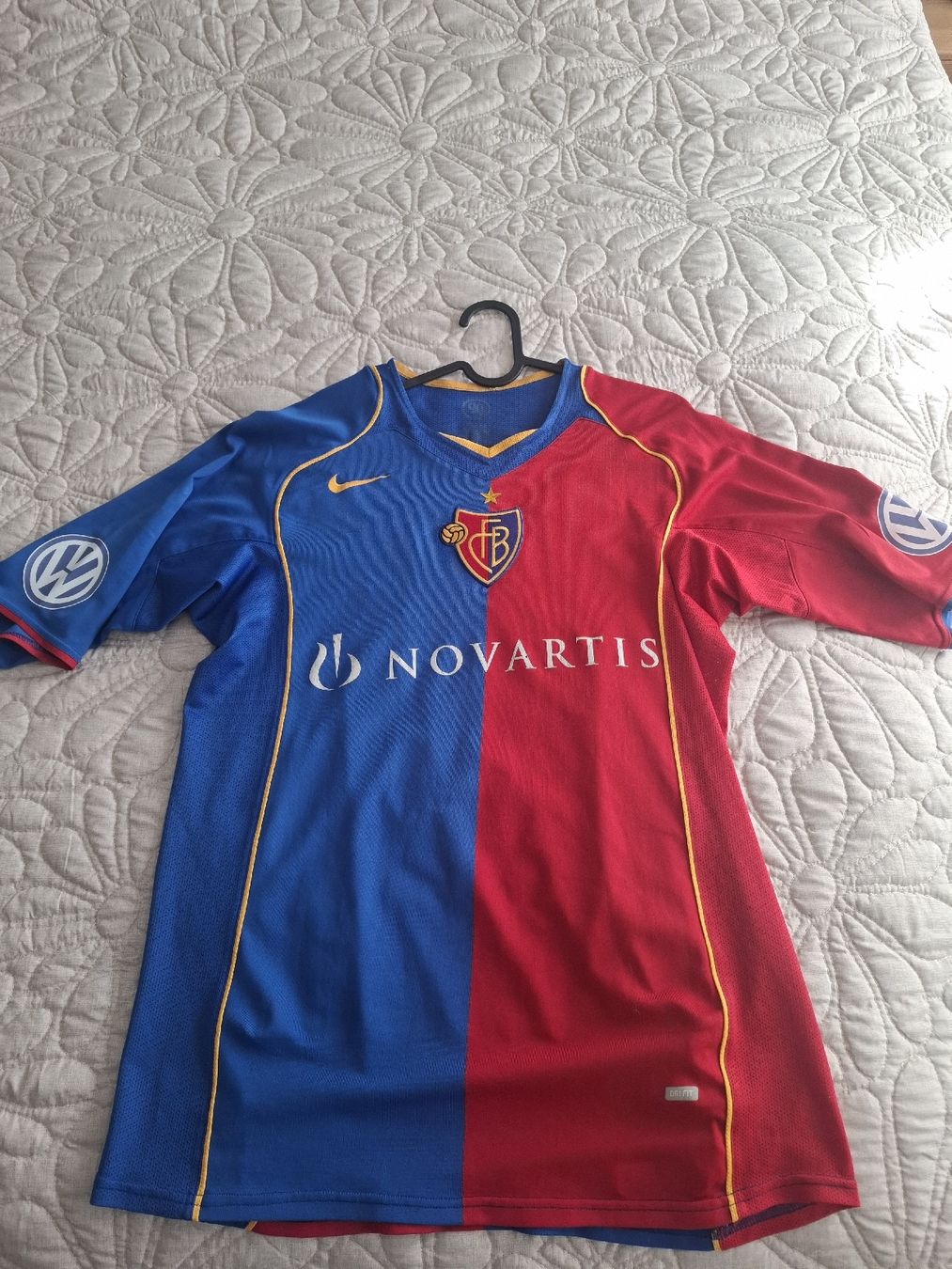 Maillots de corps & Pantalons: Fc Basel/Petric – D'occasion à Rickenbach Sulz par Gugsi96