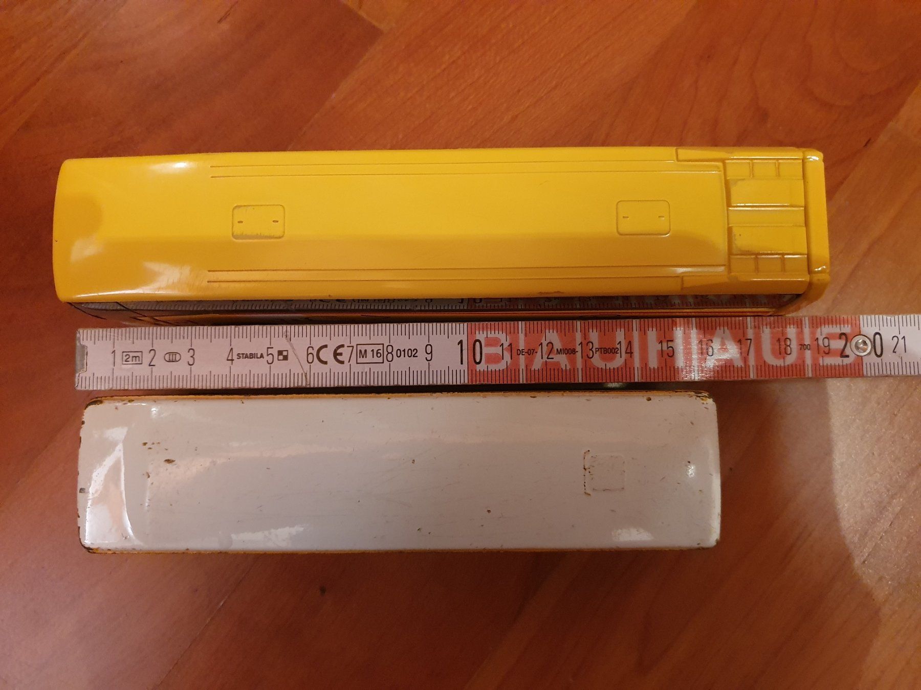 Spielzeuge: Corgi und Welly Busse Reisecar Postauto – Gebraucht aus Triesen von platzproblem1 1