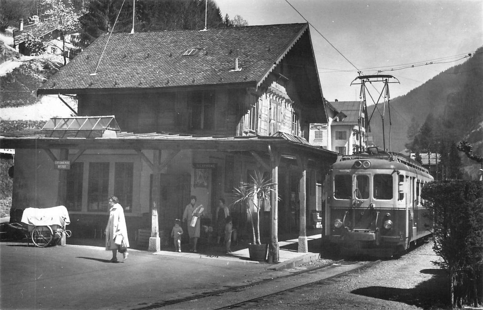 Cartoline postali: Champéry (VS) AOMC Bahnhof Champéry Bahn – Usato da Biasca venduto da Blenio71