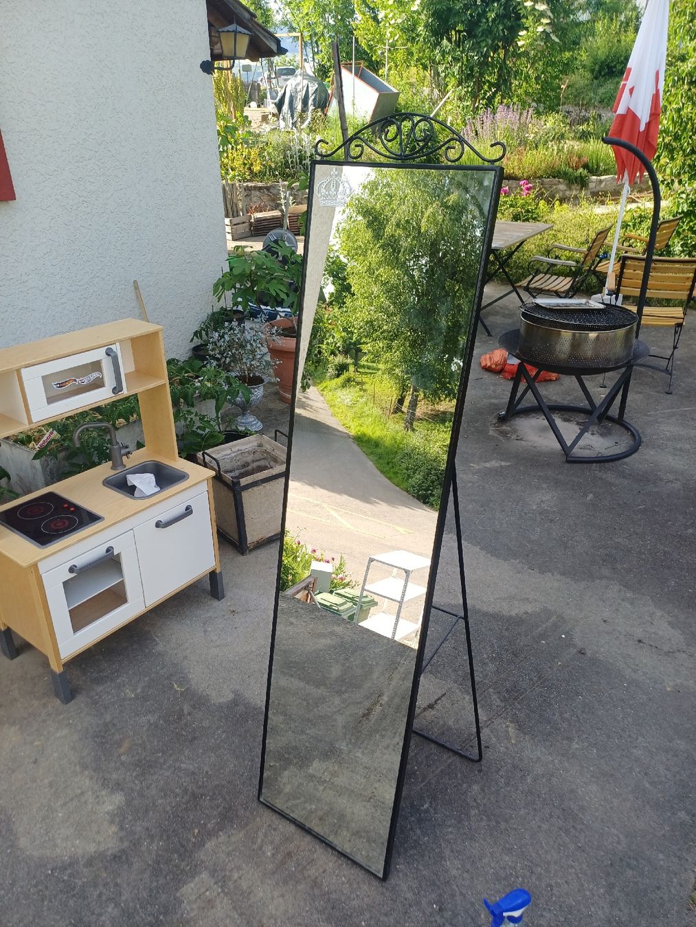 Specchi: Standspiegel KARMSUND IKEA Schwarz – Usato da Wangenried venduto da Recycler94
