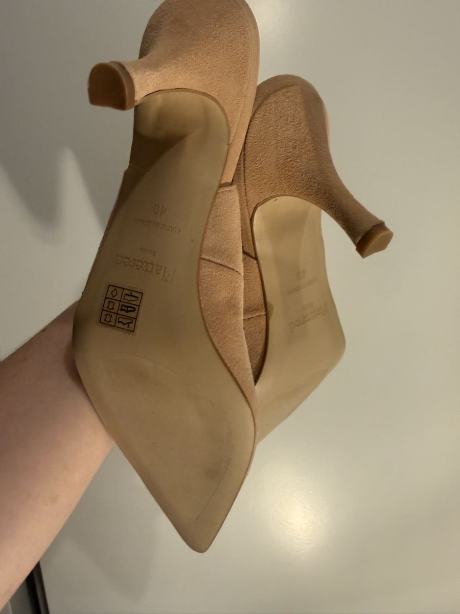 Scarpe da donna: Flattered Pumps / Kitten Heel Gr 40 beige – Nuovo (secondo la descrizione) da Basel venduto da rara1989 1