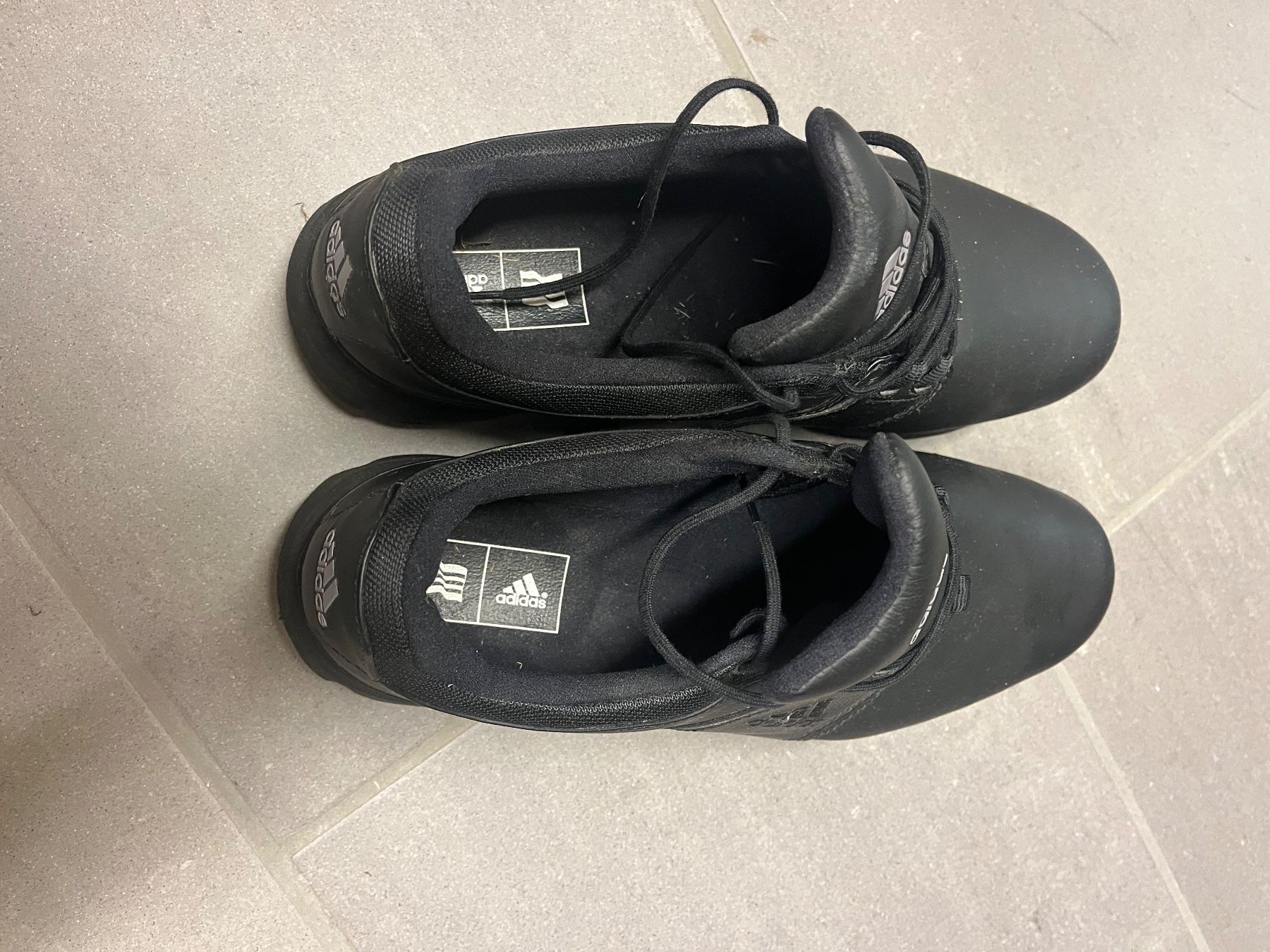 Adidas Scarpe da uomo: Adidas Golf Schuhe Leder 44,5 – Usato da Neerach venduto da fuz_8d7l 6