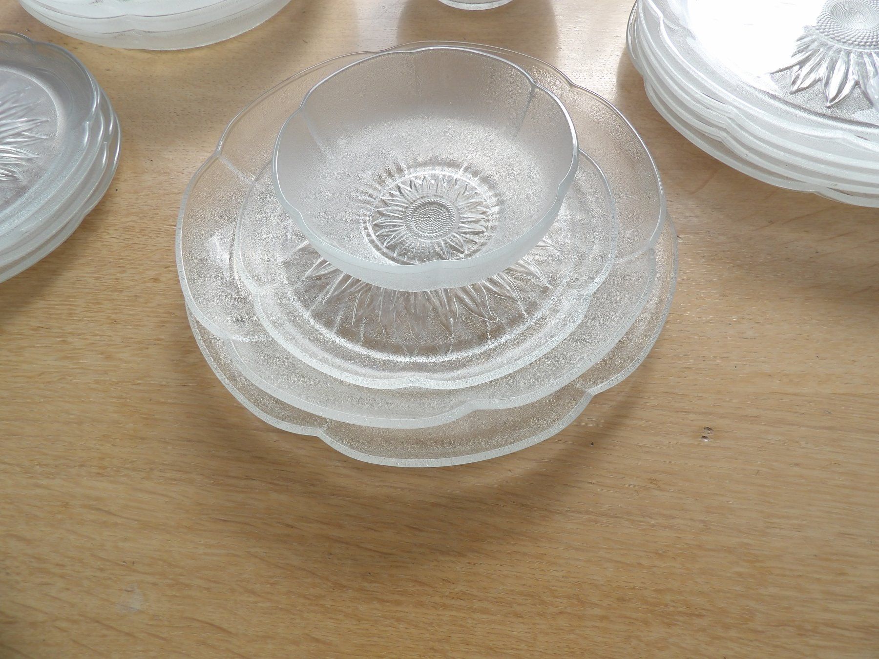 Set di piatti: Schönes Glasteller Set - 21 Teile – Usato da Niederlenz venduto da Steff99 1