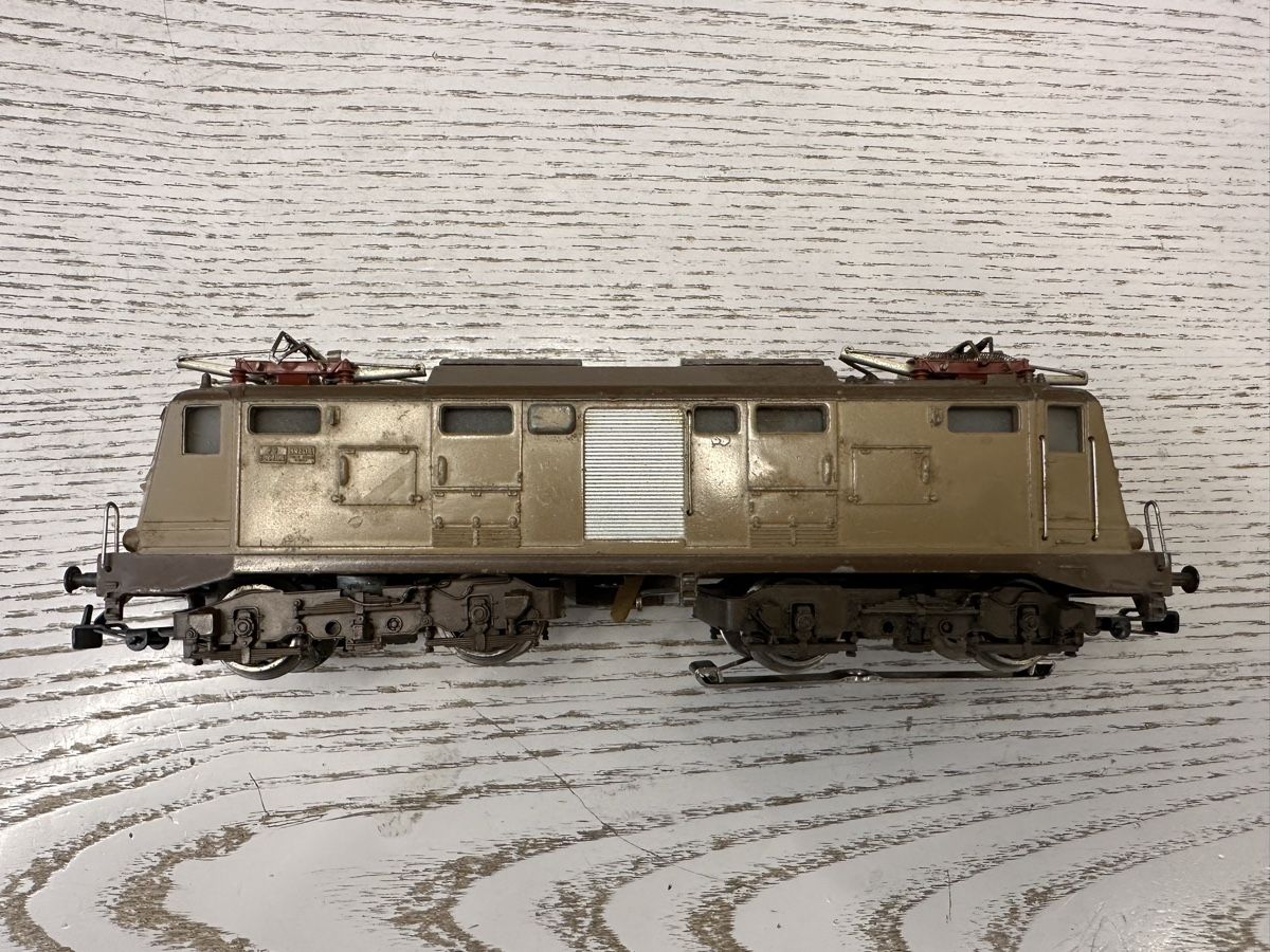 Märklin Modelleisenbahnen: Märklin 3035 FS BR 424 Breda – Gebraucht aus Lupsingen von New-Haven 3