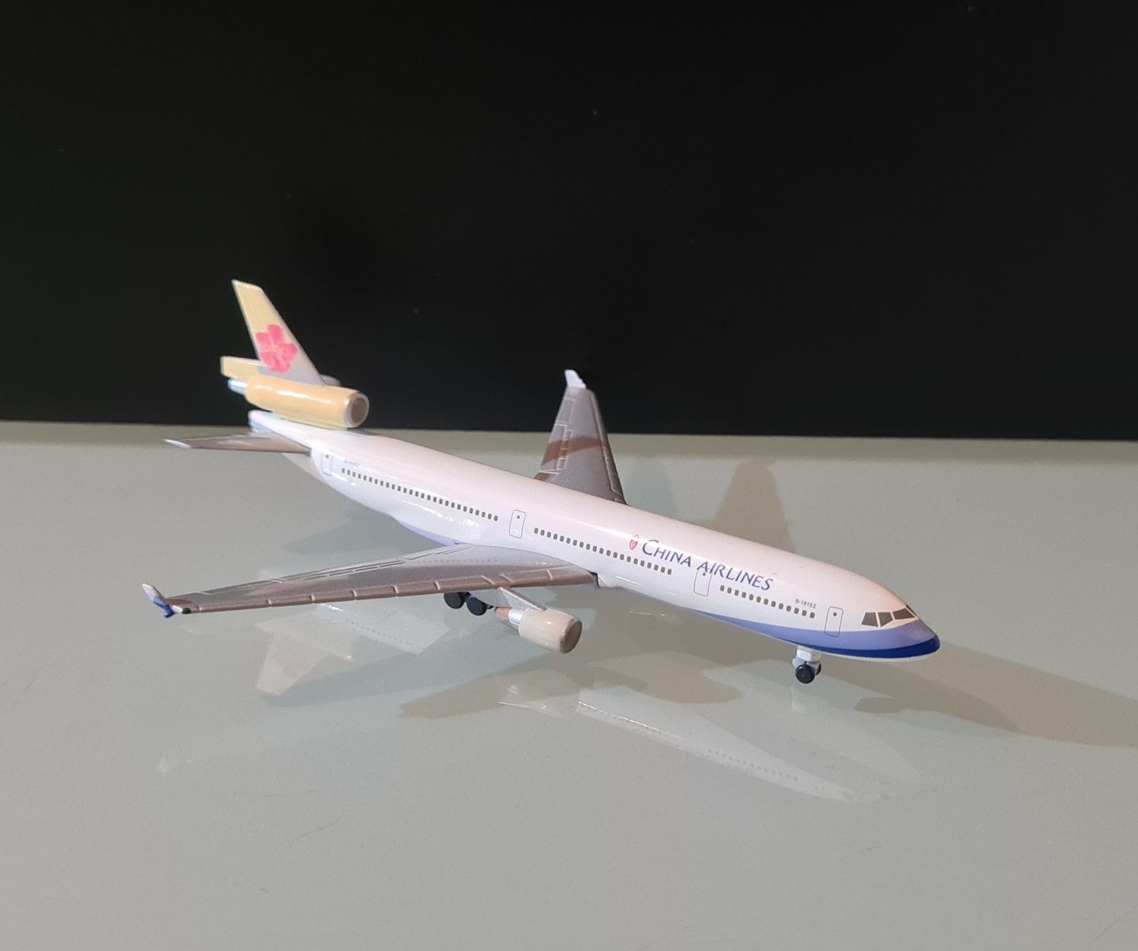 Herpa Kit di modellismo & Modellini statici: Herpa China Airlines 1:500 – Usato da Uetendorf venduto da myhome12 2