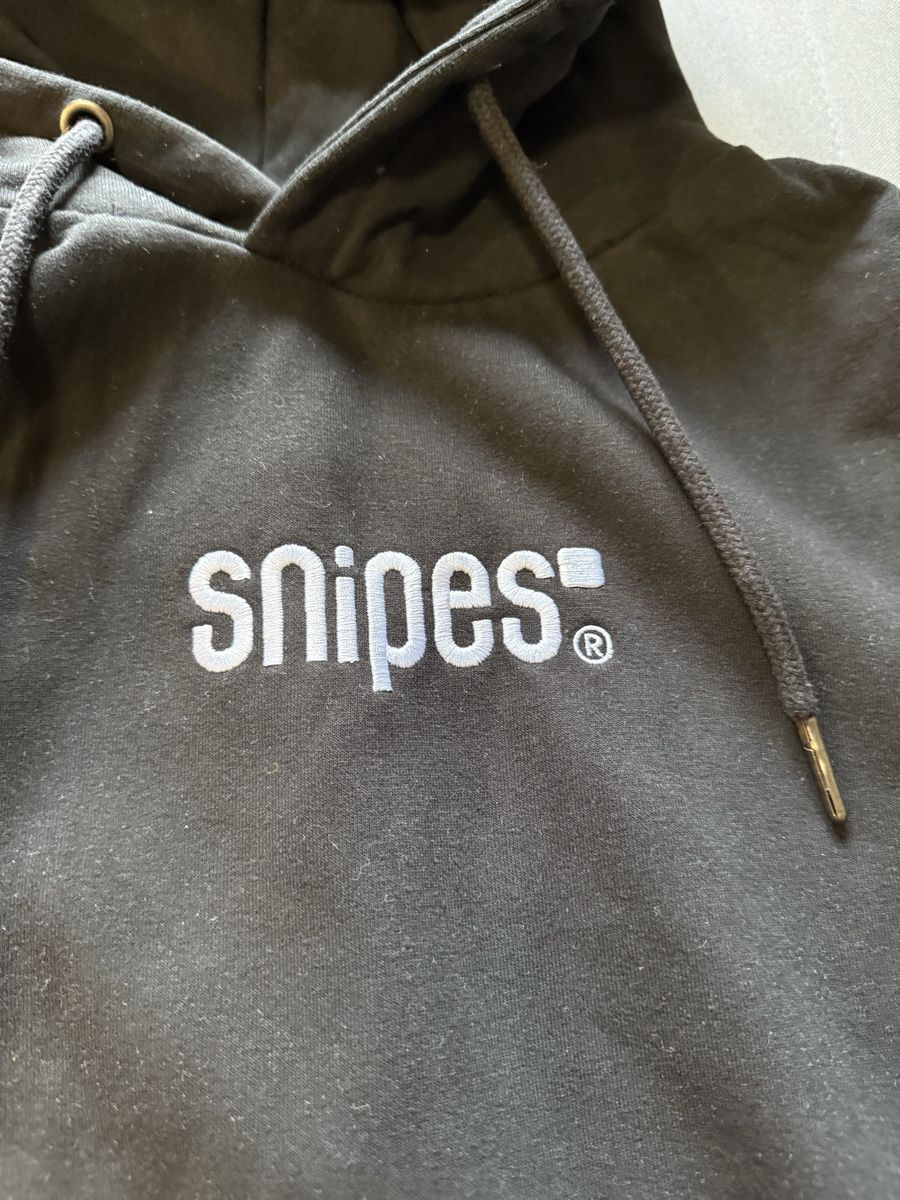 Snipes Maglioni & Felpe: Felpa con cappuccio Snipes nera taglia S – Nuovo (secondo la descrizione) da Monteggio venduto da alyssak327 1