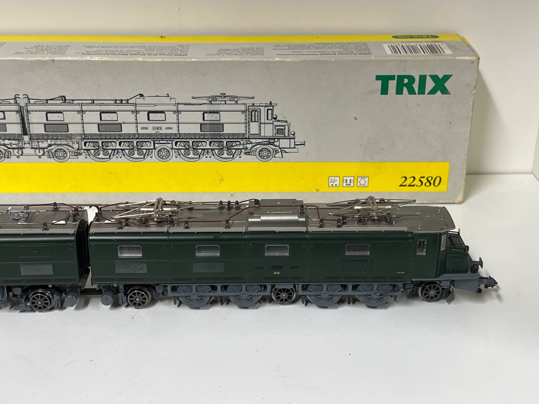 Trix Modellini di ferrovie: TRIX 22580 Ae 8/14 SBB  Analog  H0 DC – Usato da Neuenhof venduto da ludovicco 4